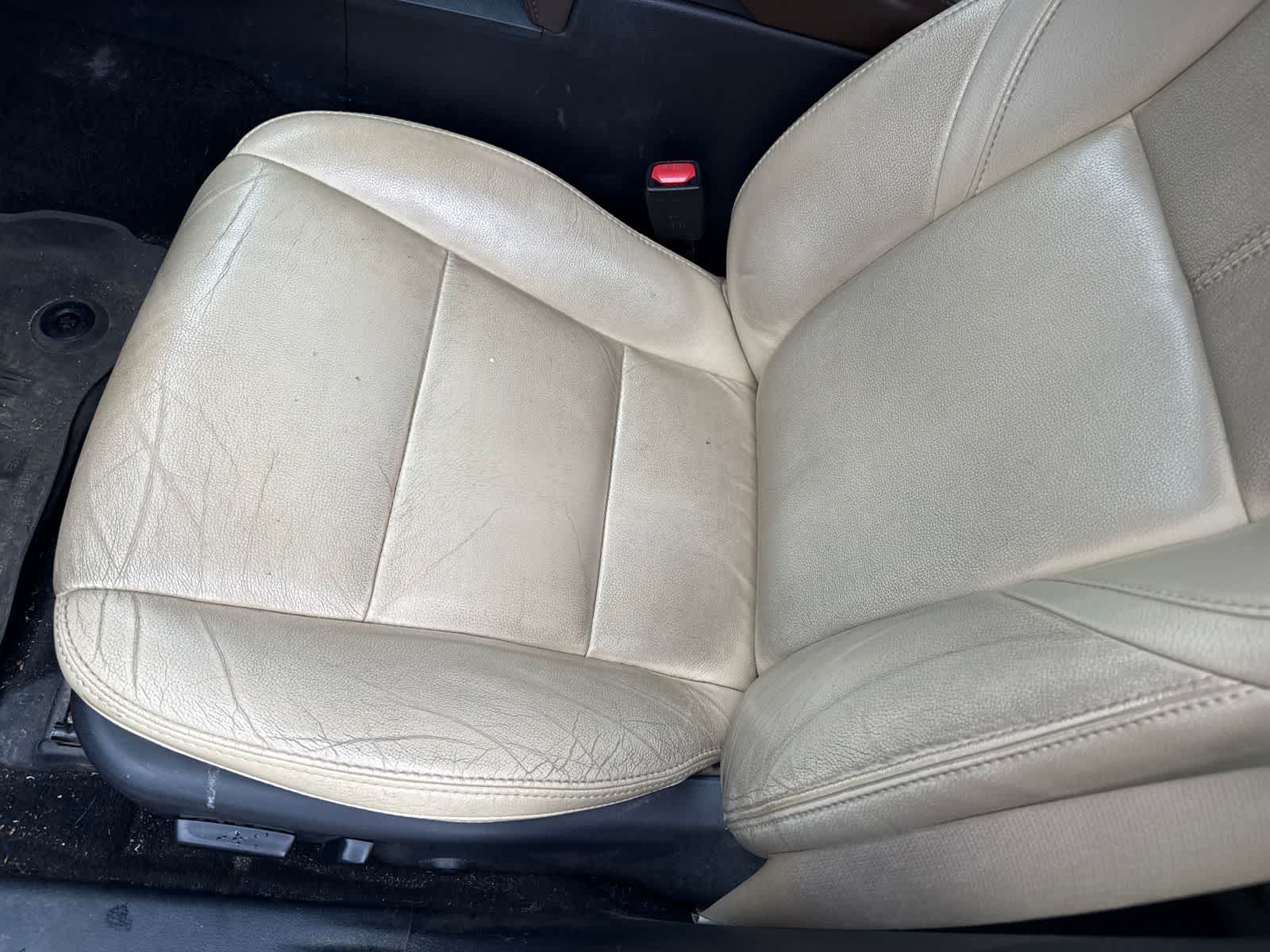 2016 Toyota Avalon 4dr Sdn XLE