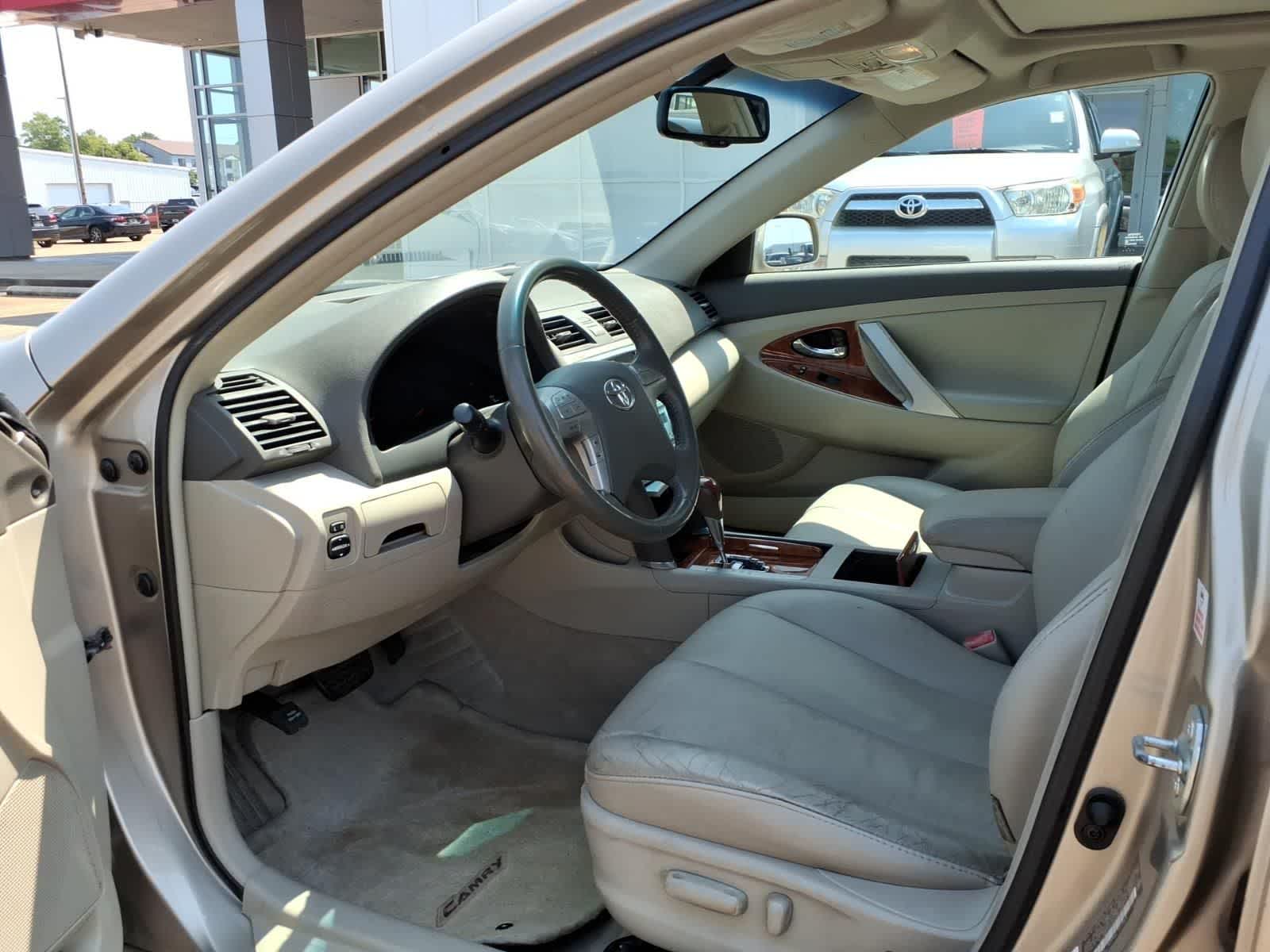 2009 Toyota Camry 4dr Sdn V6 Auto LE