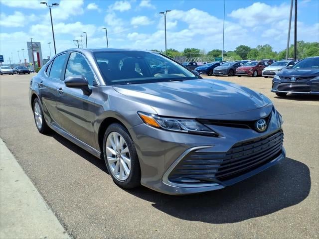 2023 Toyota Camry LE Auto