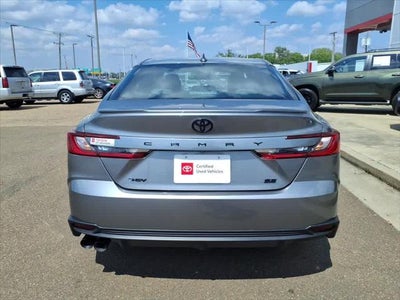 2025 Toyota Camry SE