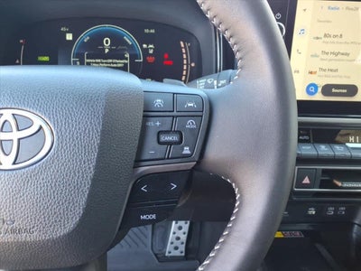 2025 Toyota Camry SE AWD