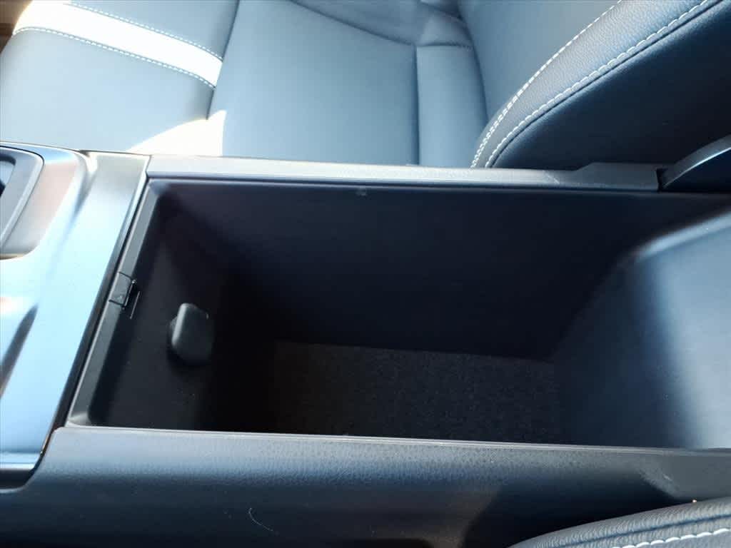 2025 Toyota Camry SE AWD