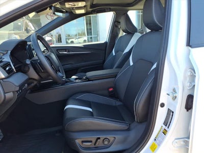 2025 Toyota Camry SE AWD