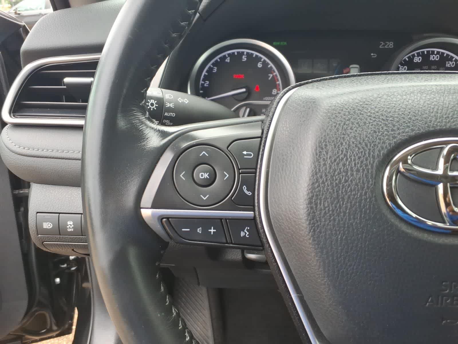 2023 Toyota Camry XLE V6 Auto