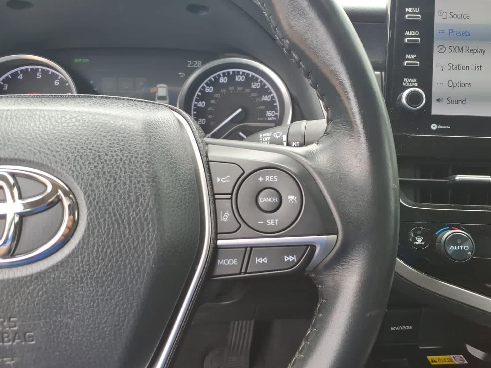 2023 Toyota Camry XLE V6 Auto