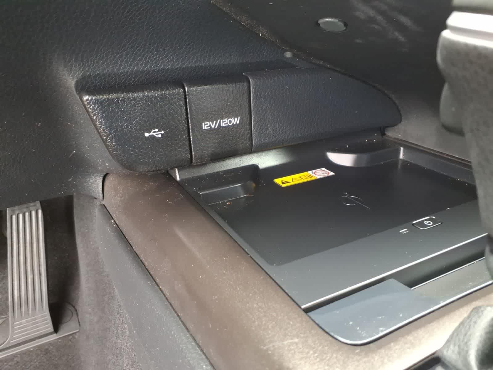 2023 Toyota Camry XLE V6 Auto