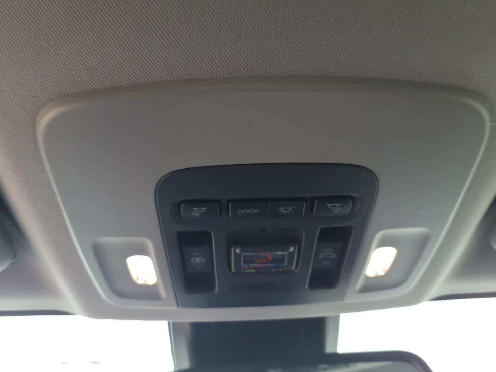 2023 Toyota Camry XLE V6 Auto