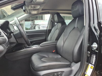 2023 Toyota Camry XLE V6 Auto
