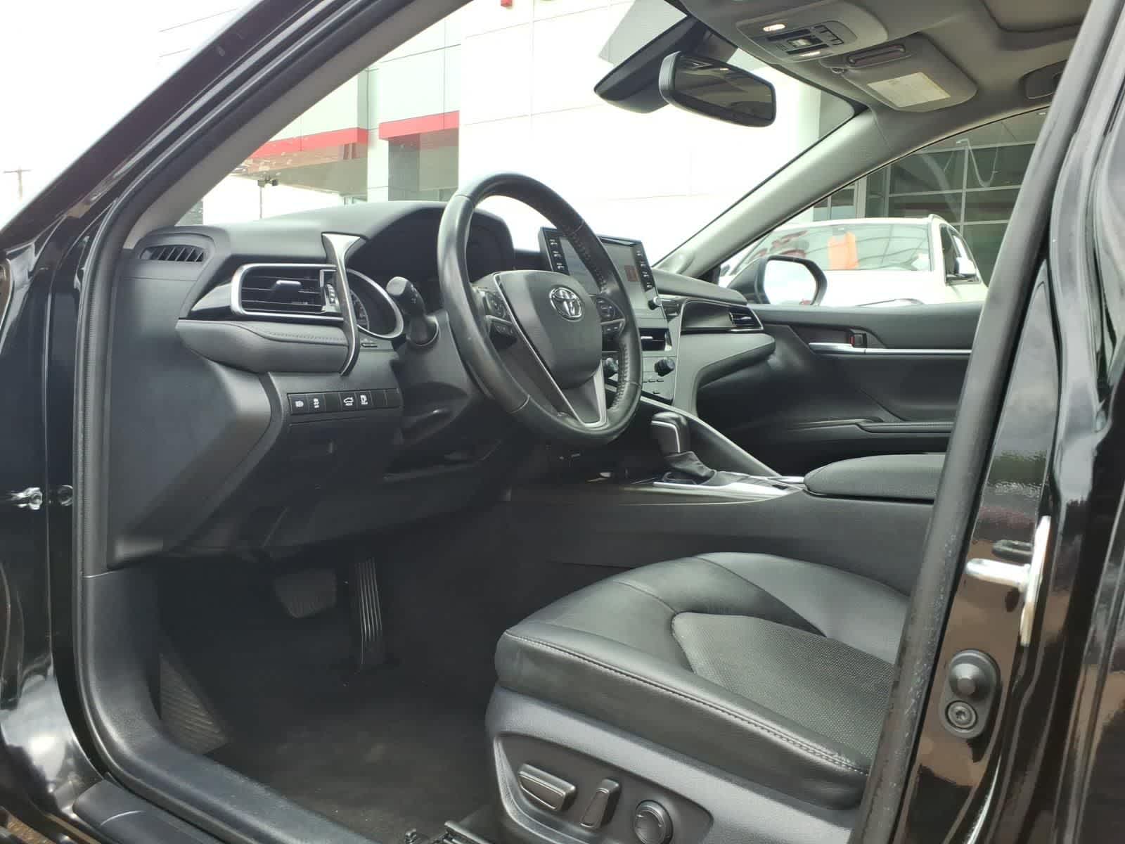 2023 Toyota Camry XLE V6 Auto