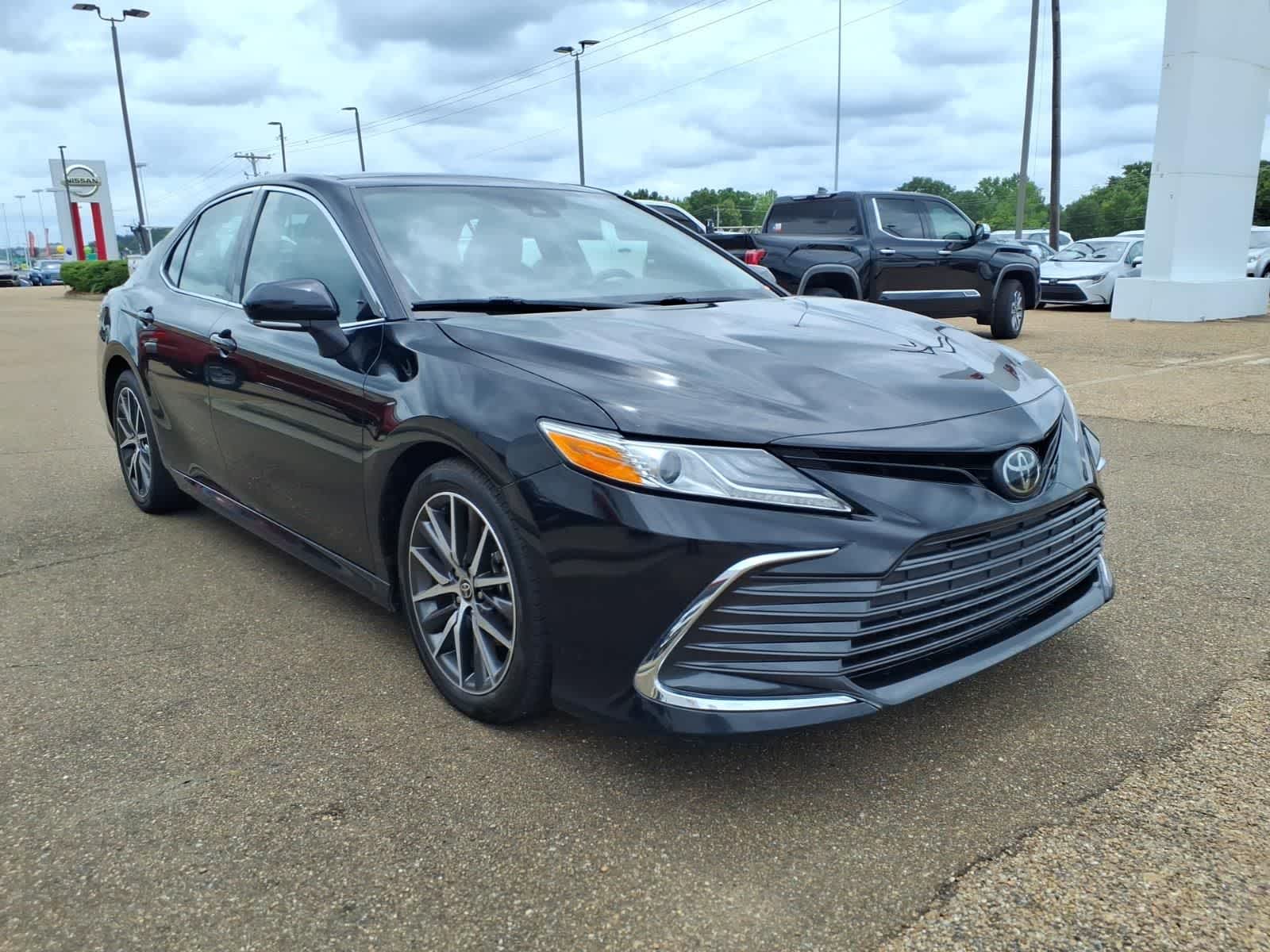 2023 Toyota Camry XLE V6 Auto