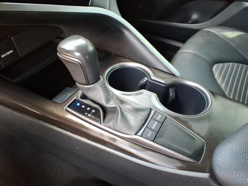 2023 Toyota Camry SE Auto