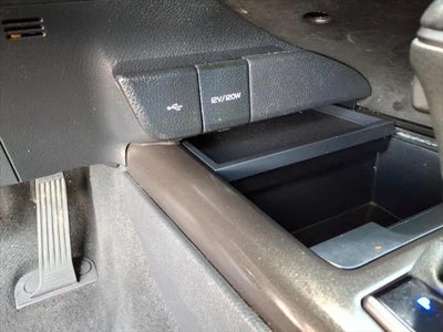 2023 Toyota Camry SE Auto