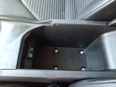 2023 Toyota Camry SE Auto