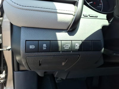 2024 Toyota Camry SE Auto