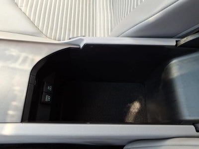 2024 Toyota Camry SE Auto