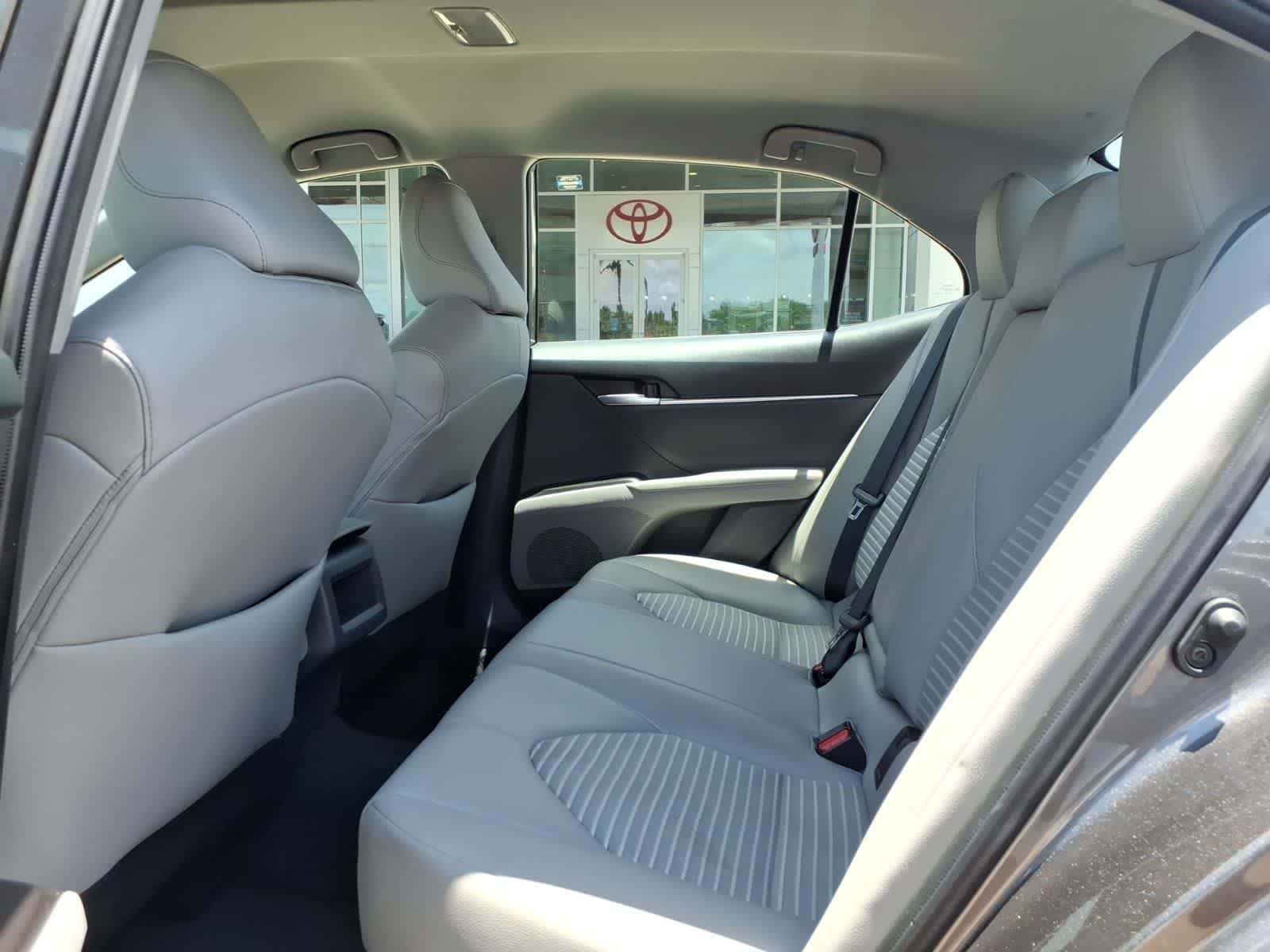 2024 Toyota Camry SE Auto