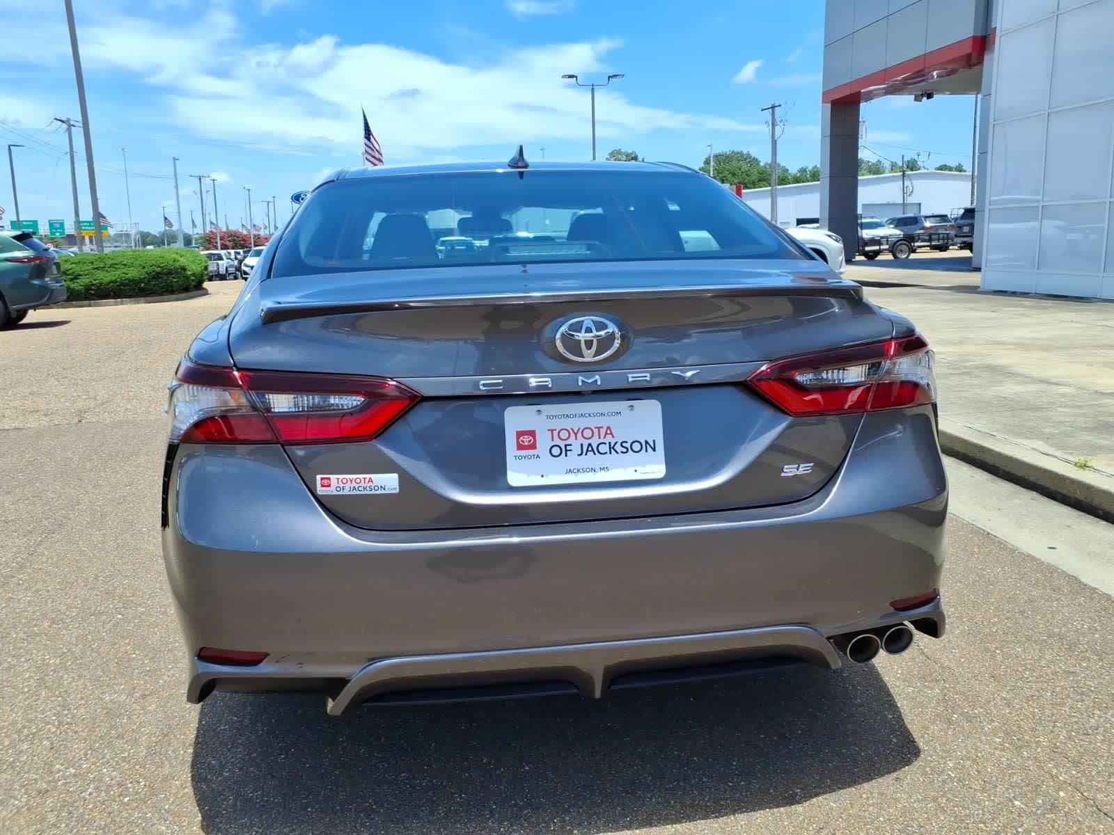 2024 Toyota Camry SE Auto