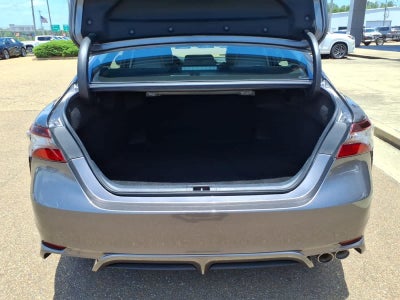 2024 Toyota Camry SE Auto