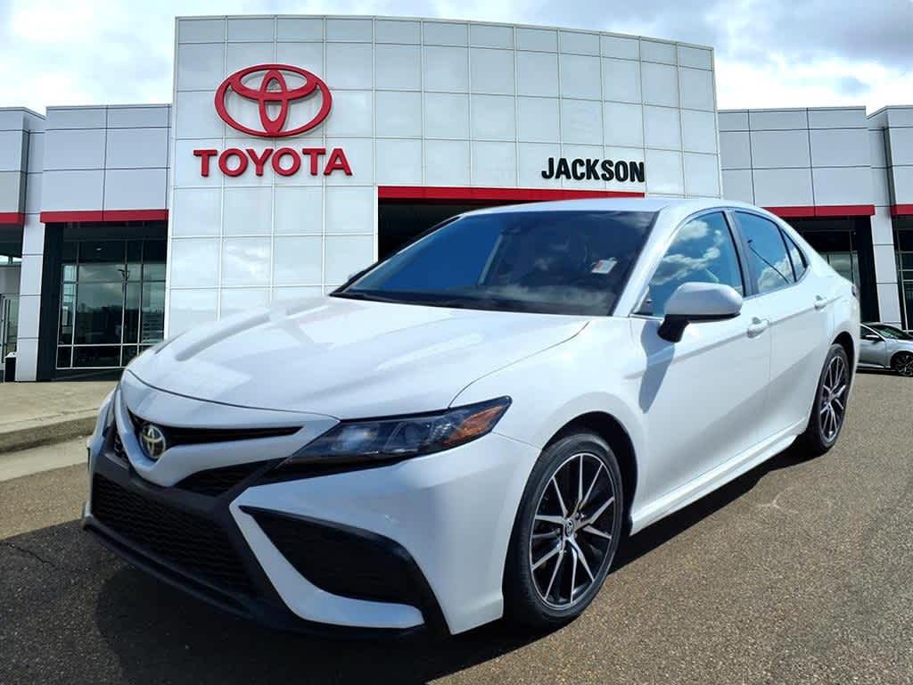 2021 Toyota Camry SE Auto