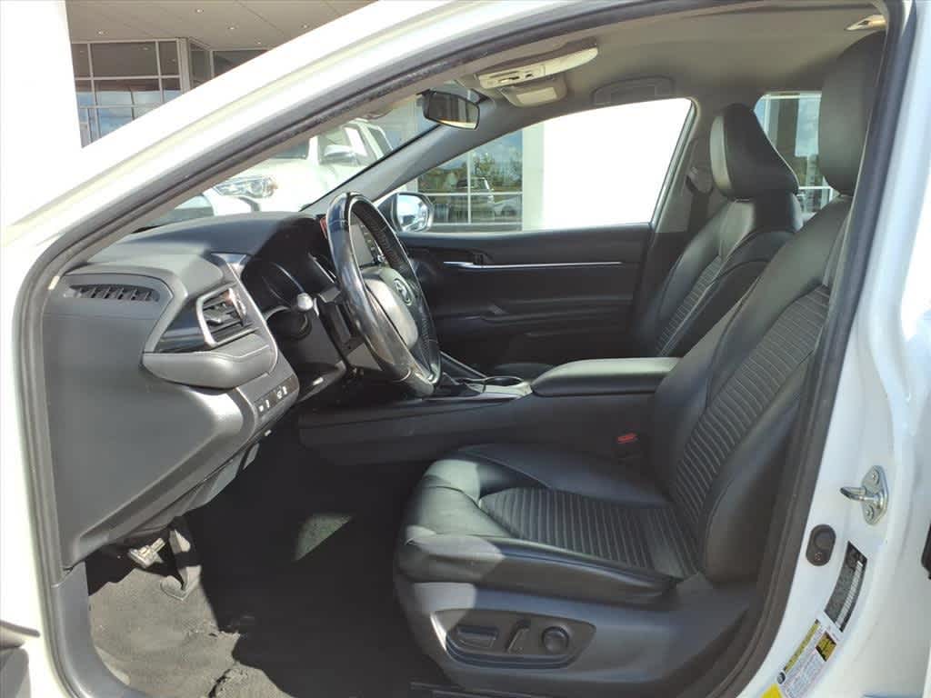 2021 Toyota Camry SE Auto