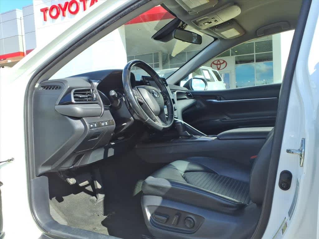 2021 Toyota Camry SE Auto