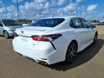 2021 Toyota Camry SE Auto