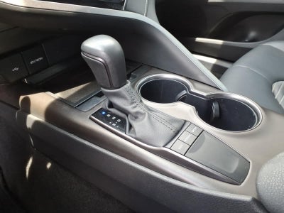 2024 Toyota Camry SE Auto
