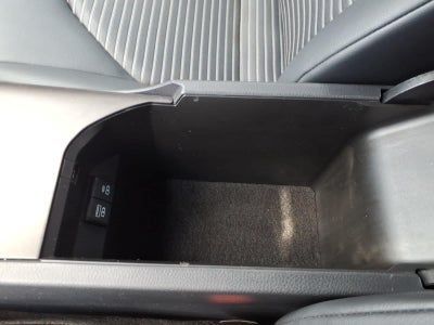 2024 Toyota Camry SE Auto
