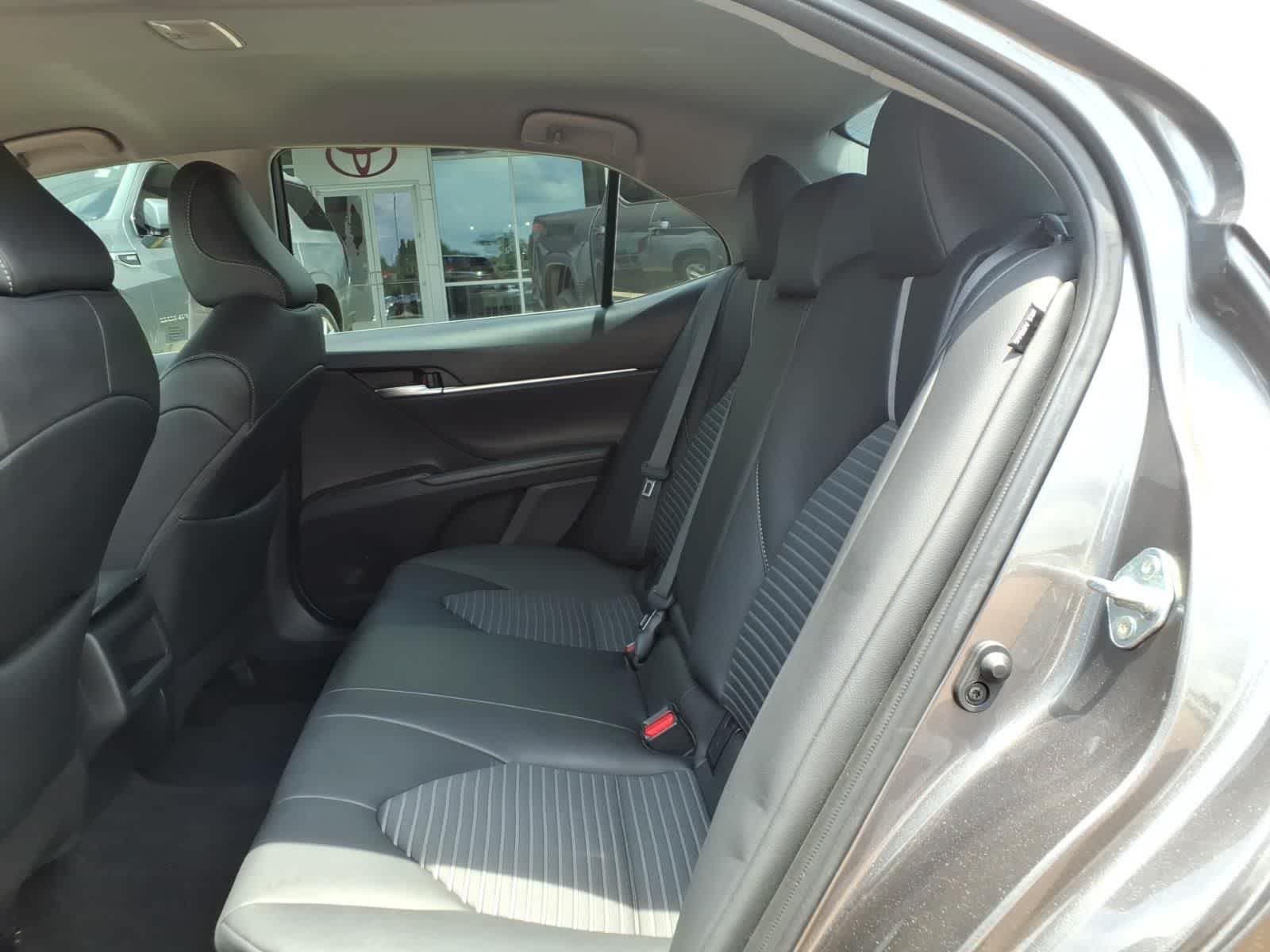 2024 Toyota Camry SE Auto