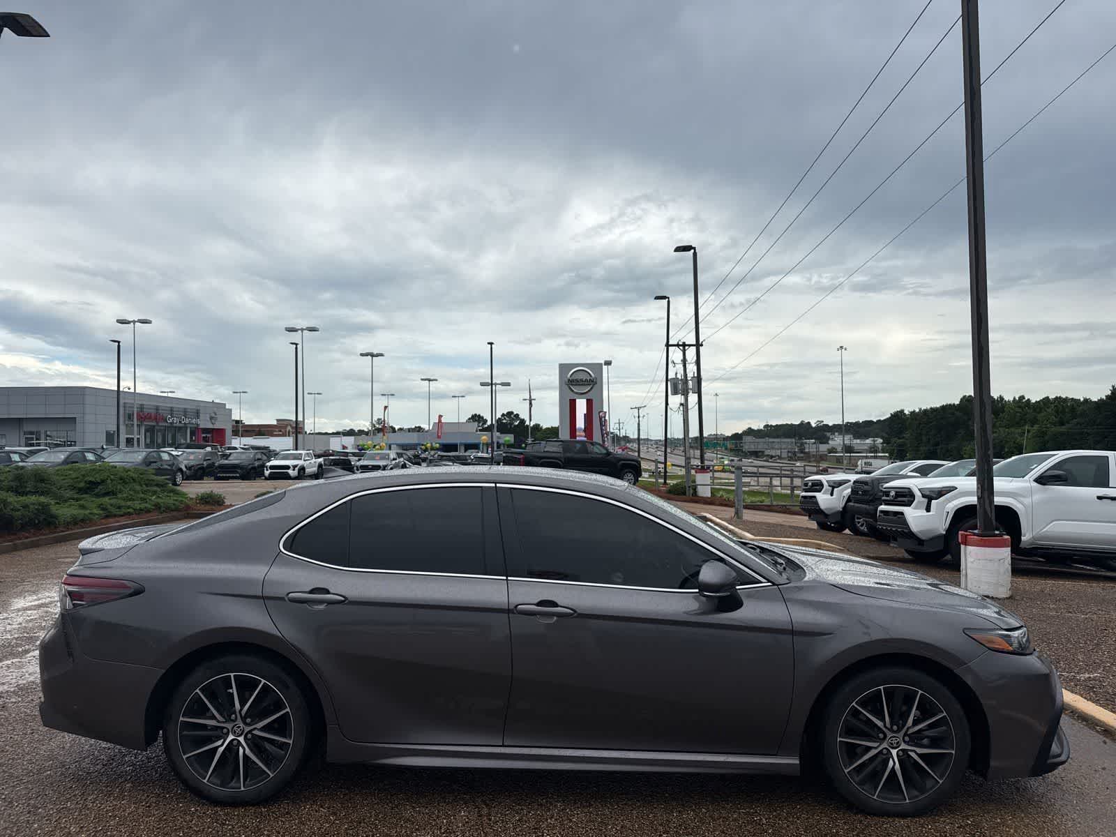 2024 Toyota Camry SE Auto