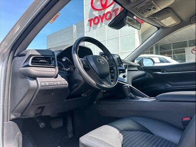 2022 Toyota Camry SE Auto