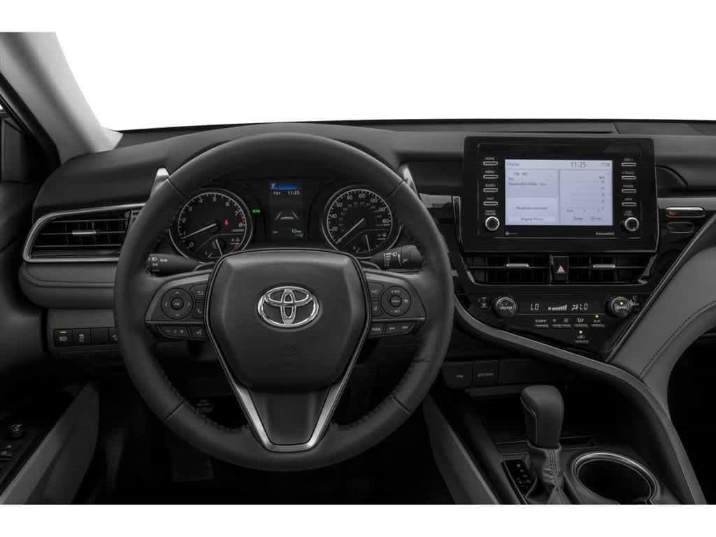 2024 Toyota Camry SE Auto
