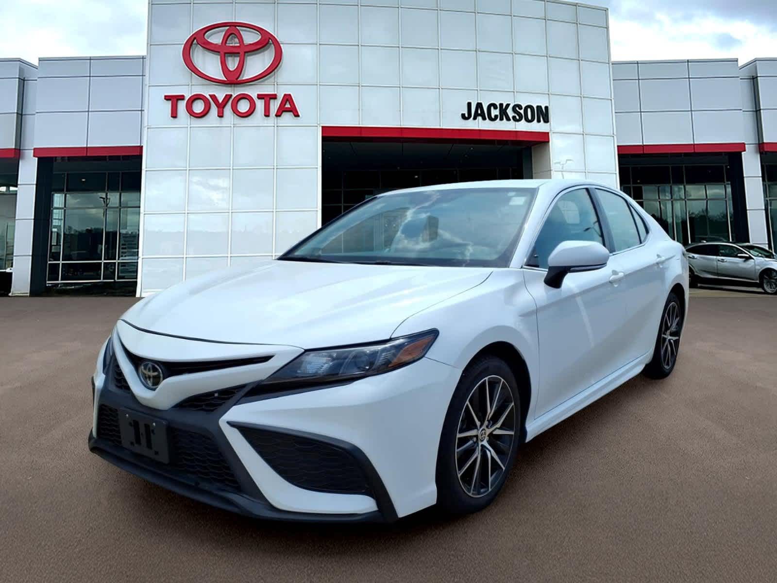 2022 Toyota Camry SE Auto