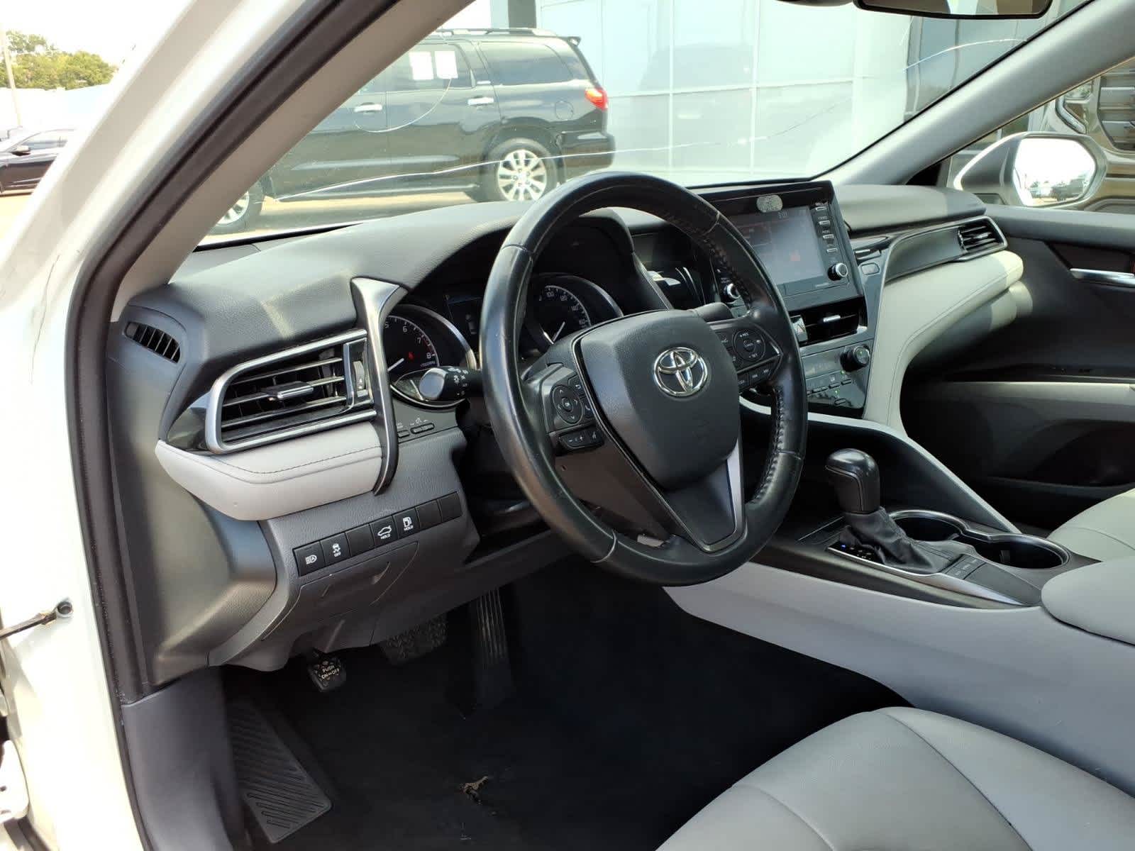 2022 Toyota Camry SE Auto