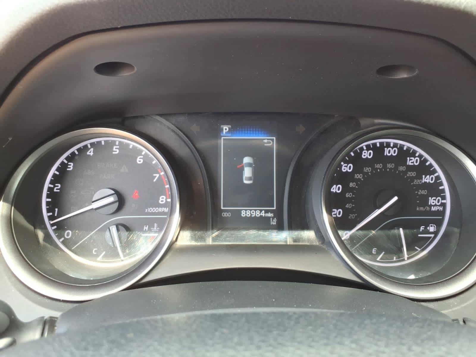 2022 Toyota Camry SE Auto