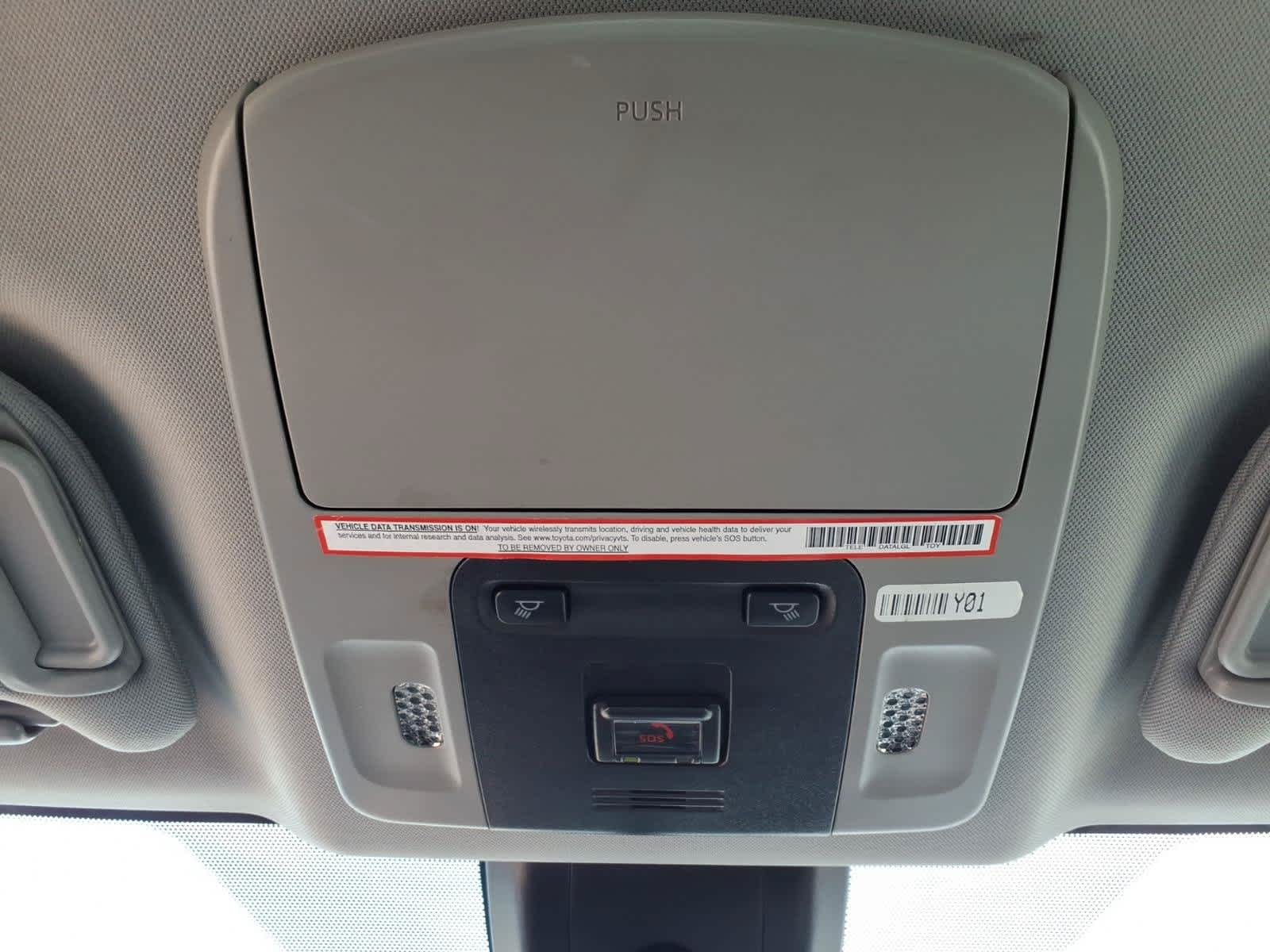 2022 Toyota Camry SE Auto