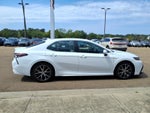 2022 Toyota Camry SE Auto