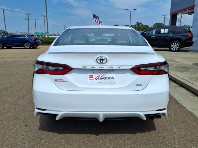 2022 Toyota Camry SE Auto