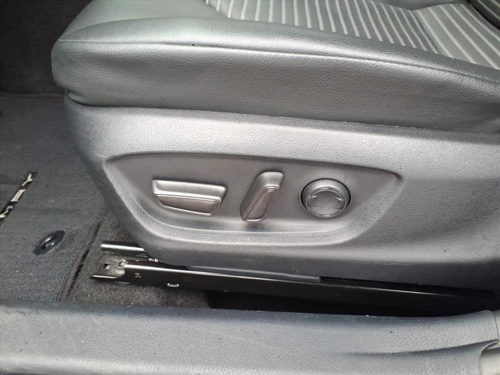 2024 Toyota Camry SE Auto AWD