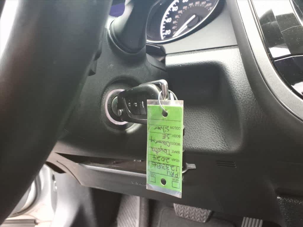 2024 Toyota Camry SE Auto AWD