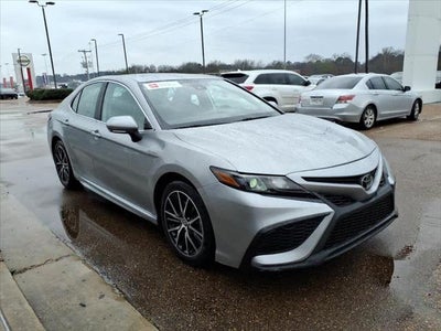 2024 Toyota Camry SE Auto AWD