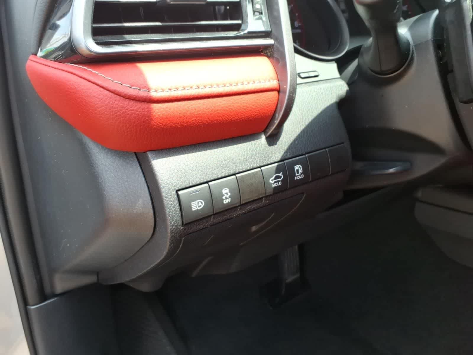 2023 Toyota Camry XSE Auto