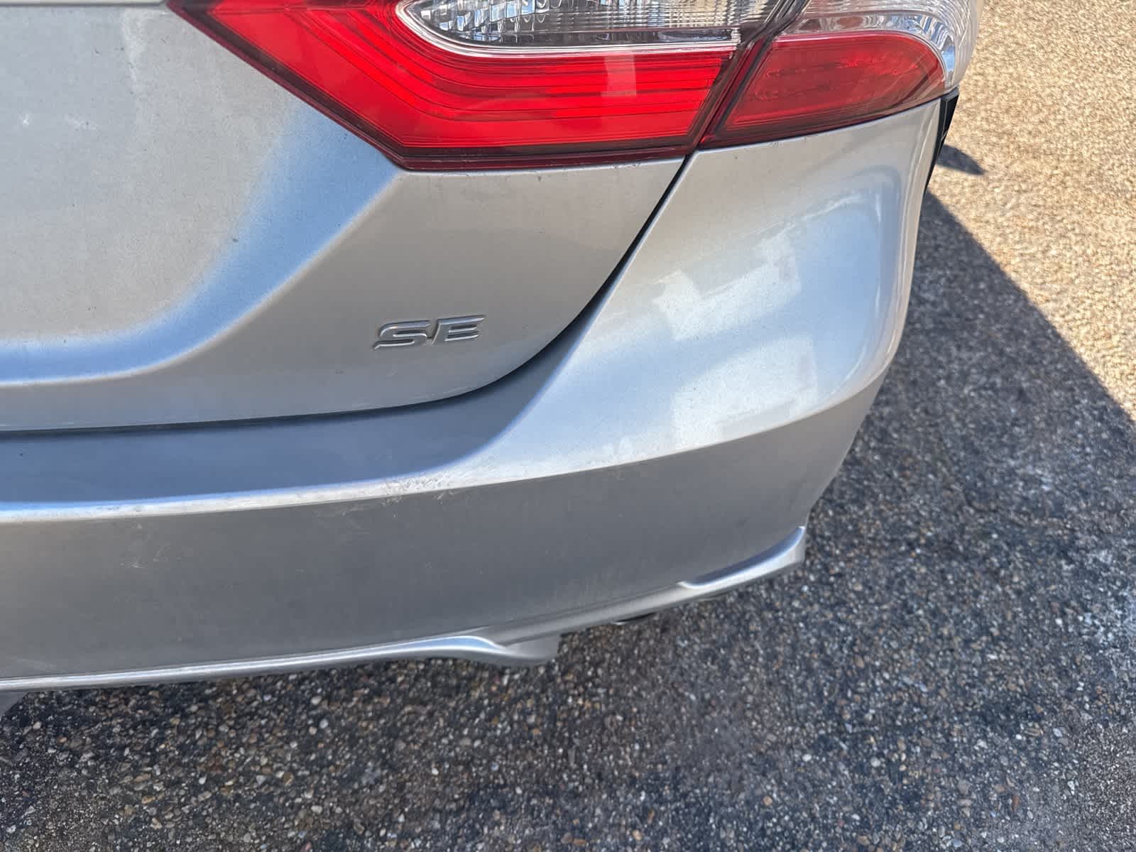 2020 Toyota Camry SE Auto