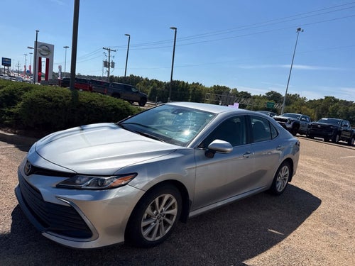 2024 Toyota Camry LE Auto