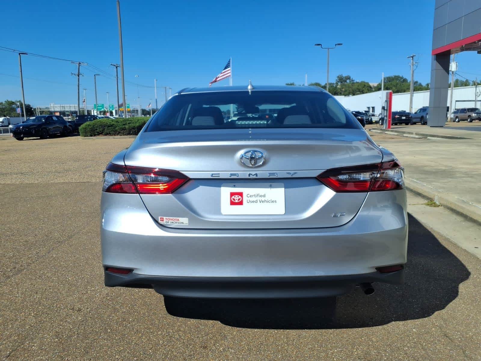 2024 Toyota Camry LE Auto
