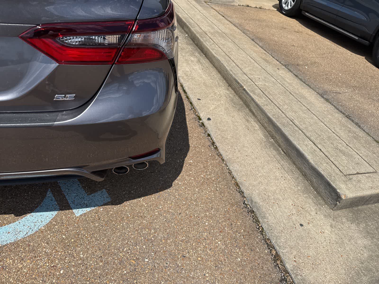 2023 Toyota Camry SE Auto