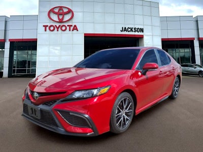2022 Toyota Camry SE Auto