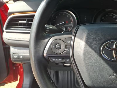 2022 Toyota Camry SE Auto