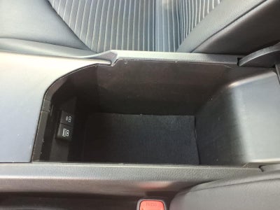 2022 Toyota Camry SE Auto