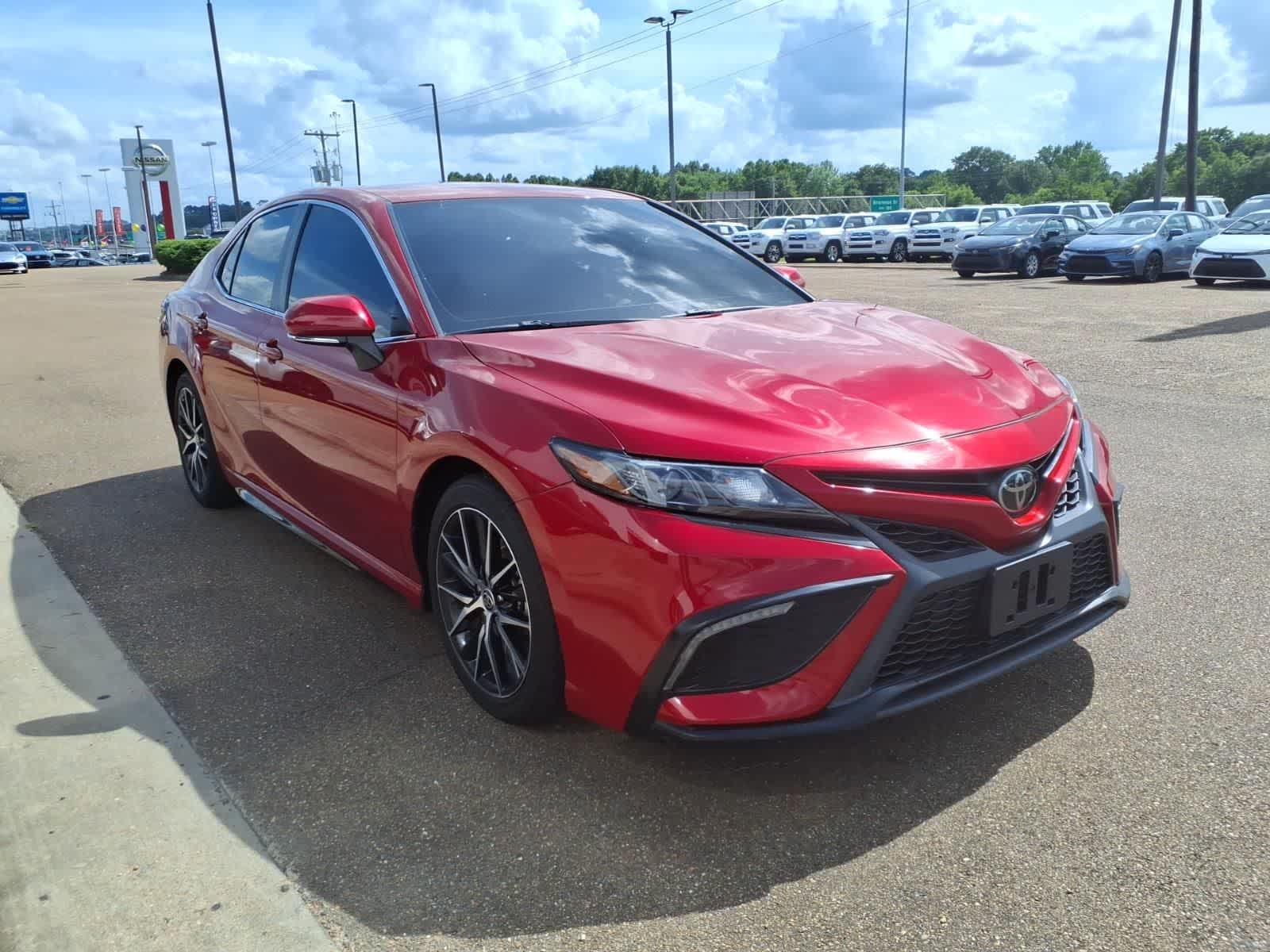2022 Toyota Camry SE Auto